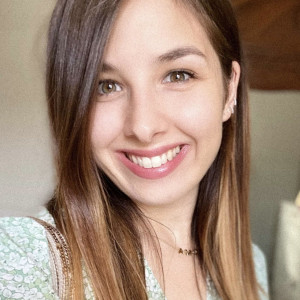 Julie MAUGLUN