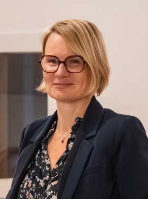 MARLEEN TERRIER