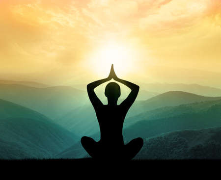 YIN YOGA