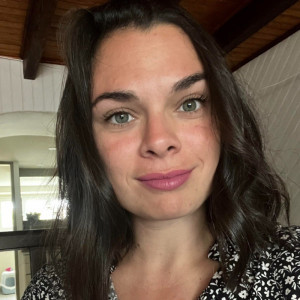 Elodie MACé