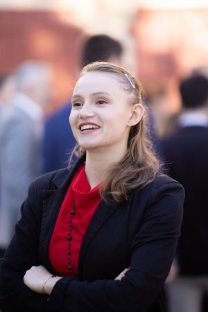 KRISTEN LOGEZ